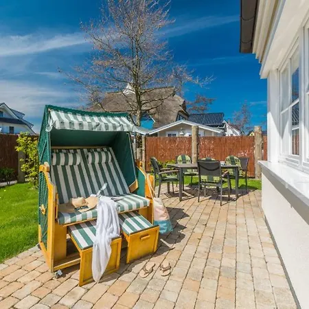 Kranich-kate, Exclusive Reet-doppelhaushaelfte Fuer 6 Personen In Σπίτι διακοπών