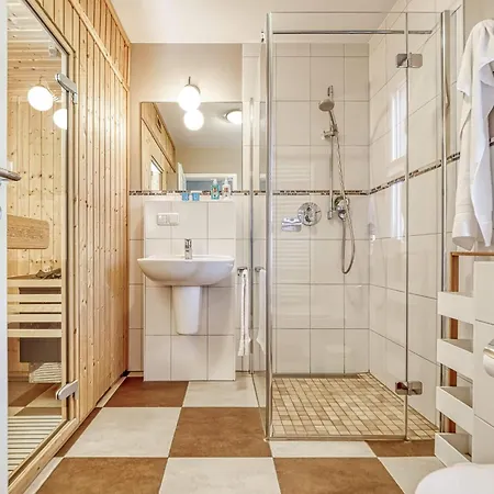 Kranich-kate, Exclusive Reet-doppelhaushaelfte Fuer 6 Personen In Σπίτι διακοπών